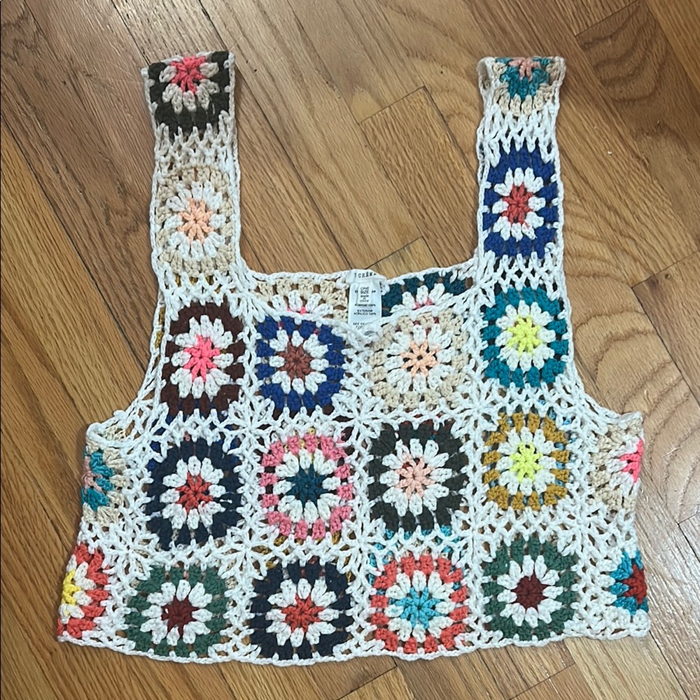 En Creme Multicolor Crochet Tank Top